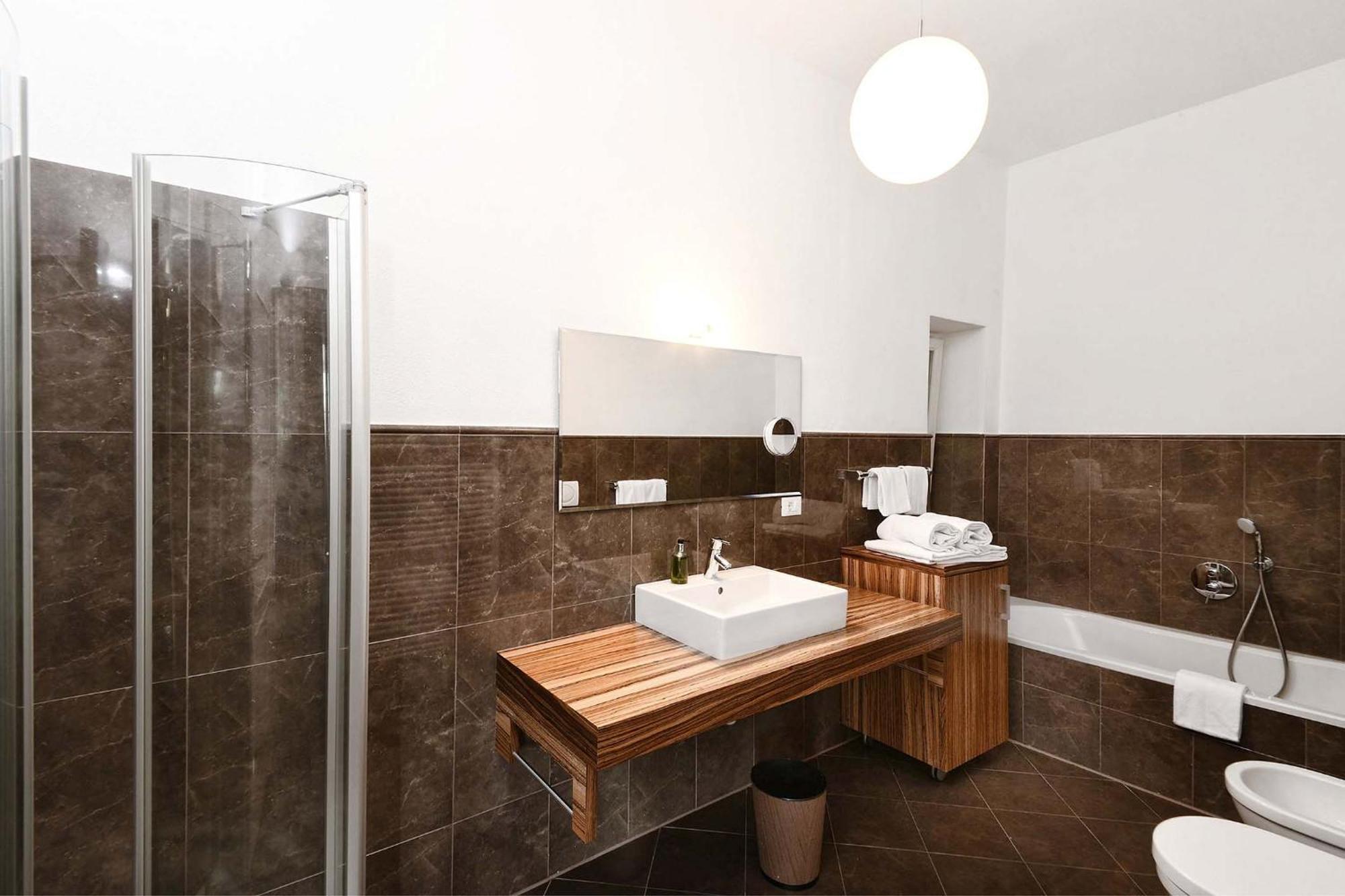 Villa Verdi Apartments Meran Buitenkant foto